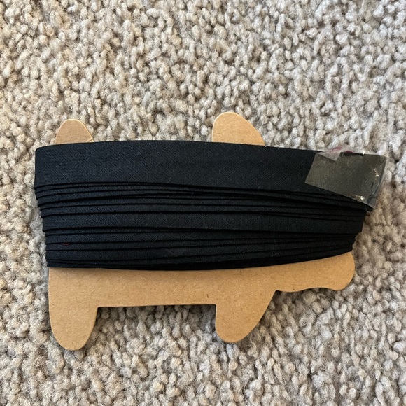 Black Bias tape - NEW - Picture 2 of 2
